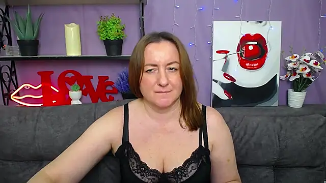 Abby Taylorr online show from March 18, 2025, 1:23 pm