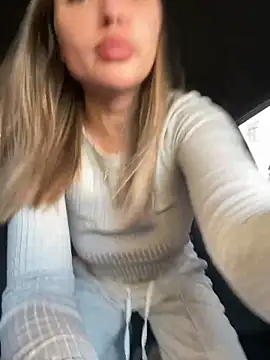 AngelinaMoore online show from March 17, 2025, 12:25 pm