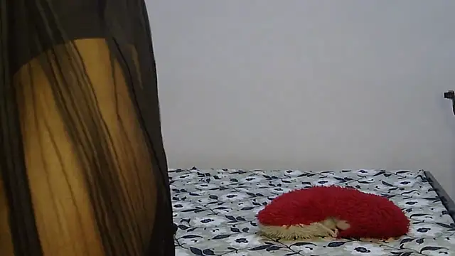 Indian-Squirt online show from October 5, 2025, 1:57 pm