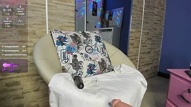 Lissa Brow online show from February 5, 2025, 8:21 am