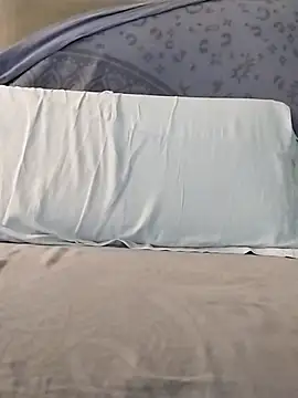 LoGaNfree88 online show from September 28, 2025, 9:44 pm