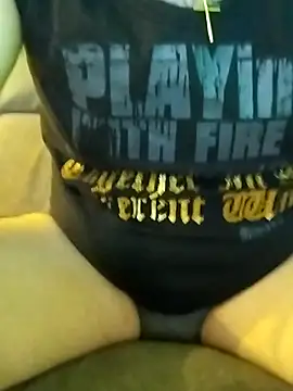 LoGaNfree88 online show from September 19, 2025, 12:47 am