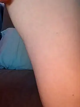 LoGaNfree88 online show from September 10, 2025, 4:44 am