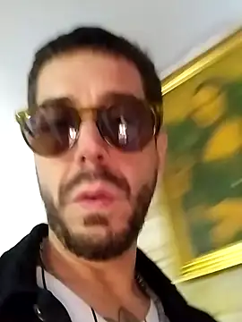 LoGaNfree88 online show from November 8, 2025, 8:51 am