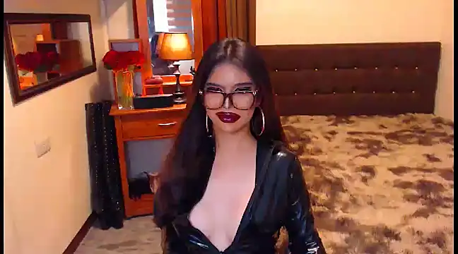 EXTREMELYDOM online show from March 19, 2025, 8:12 am