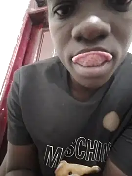 Snapshot of shape30 chatting on January 10, 2026, 5:03 am shape30 online show from January 10, 2026, 5:03 am