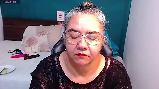 scaelettdubois online show from February 27, 2025, 5:51 am