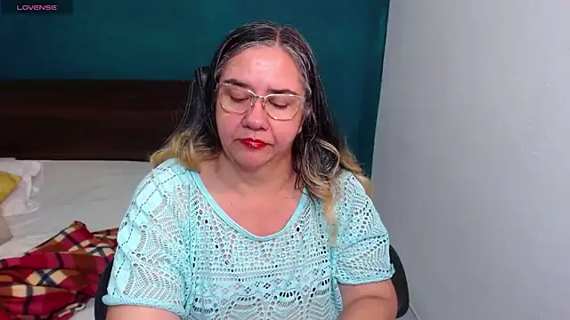 scaelettdubois online show from November 29, 2025, 12:00 am