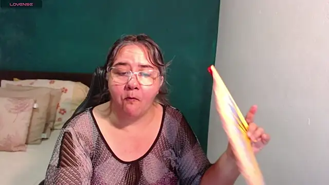 scaelettdubois online show from July 19, 2026, 12:41 am