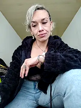 sexymarilyncolombia online show from March 13, 2025, 1:40 pm