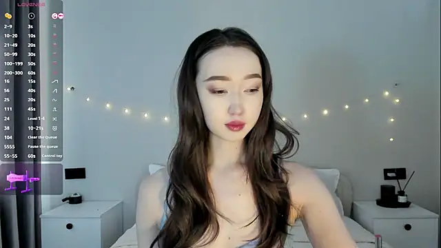 Snapshot of _luna_022 chatting on October 10, 2025, 4:35 am luna 022 online show from October 10, 2025, 4:35 am