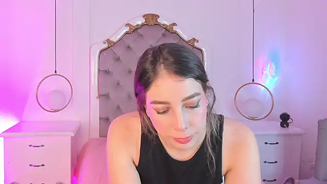 Meredit Lane online show from September 12, 2025, 7:24 pm