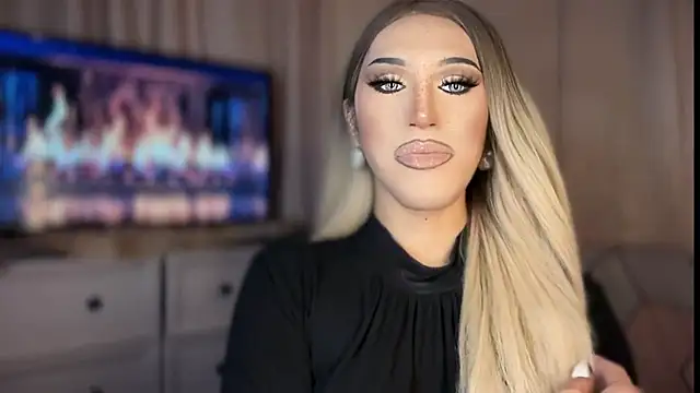 Ts glamxxxx online show from April 12, 2026, 10:07 am