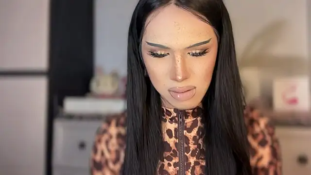 Ts glamxxxx online show from February 18, 2026, 1:03 am