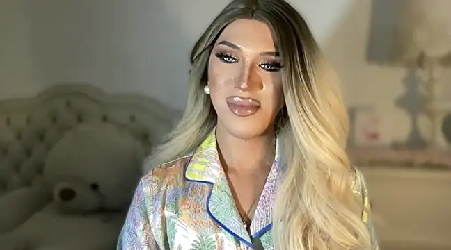 Ts glamxxxx online show from March 12, 2025, 4:56 pm