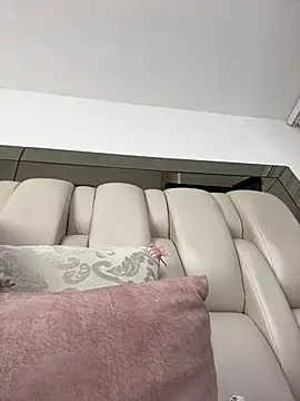 ALISSON FOXXX1 online show from February 10, 2026, 10:53 pm