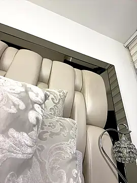 ALISSON FOXXX1 online show from January 7, 2026, 10:48 pm