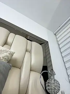 ALISSON FOXXX1 online show from September 18, 2025, 8:45 pm