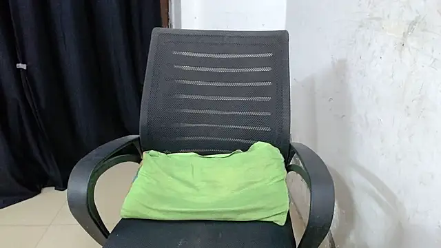 sexy vani1 online show from October 16, 2025, 5:54 pm