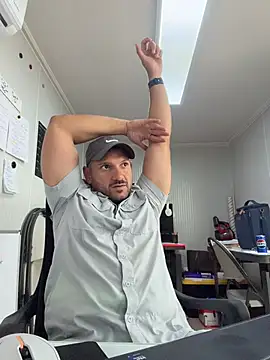 JonJ0 online show from April 9, 2026, 8:15 pm