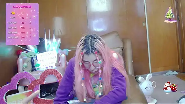 Skinygirl online show from October 10, 2025, 1:39 am