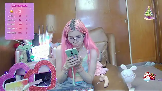 Skinygirl online show from September 10, 2025, 12:31 am