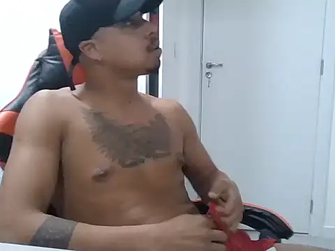 Juninho10c online show from November 12, 2025, 1:21 am