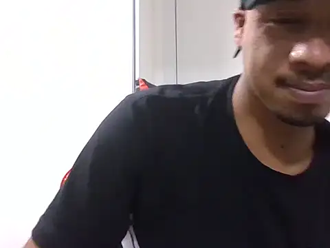 Juninho10c online show from November 11, 2025, 12:38 am