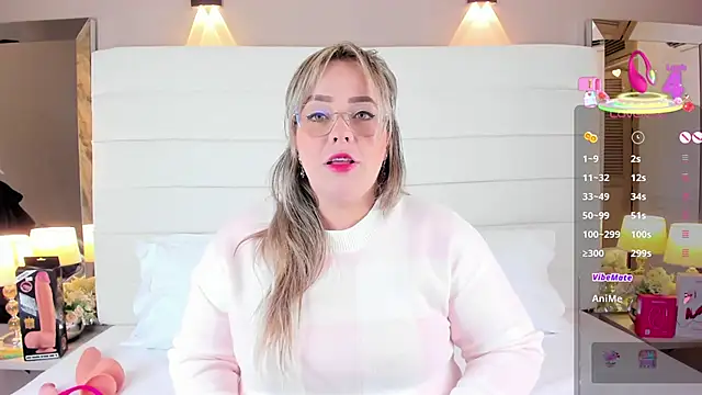 Charlotte93  online show from September 24, 2025, 11:50 am