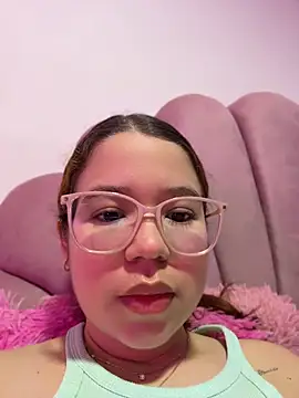 Lucyklein2022 online show from July 12, 2026, 12:22 am