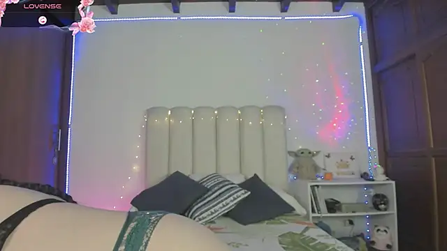 yelenaowens online show from June 2, 2026, 1:27 am