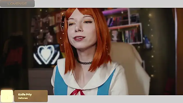 Snapshot of freya_sunny chatting on February 1, 2025, 8:39 am freya sunny online show from February 1, 2025, 8:39 am