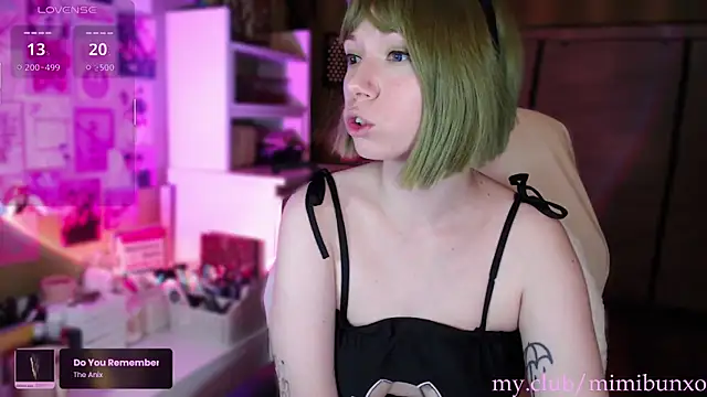 freya sunny online show from May 27, 2026, 5:04 am