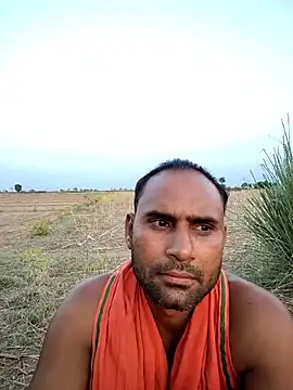 Snapshot of Maneeshpoppy chatting on May 9, 2026, 1:25 pm Maneeshpoppy online show from May 9, 2026, 1:25 pm
