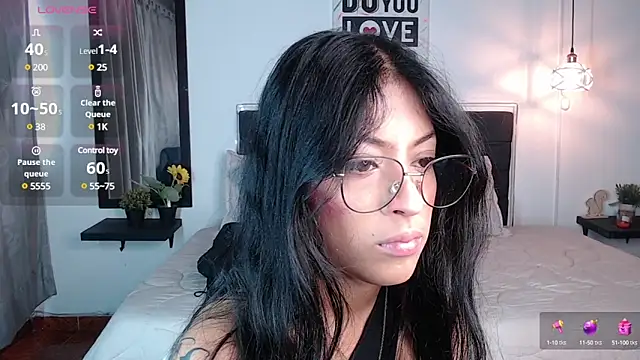 vaness weet online show from March 14, 2025, 7:55 pm