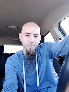 JohnnyFaster online show from September 28, 2025, 2:46 pm