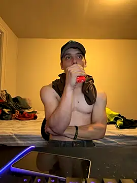 trippyski online show from November 4, 2025, 5:44 am