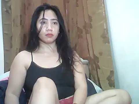 LOVENAYRA1 online show from February 19, 2026, 3:03 am