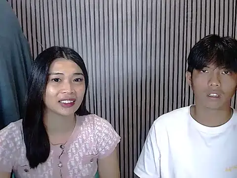 Snapshot of Maria-Moore chatting on October 10, 2025, 4:13 am Maria-Moore online show from October 10, 2025, 4:13 am