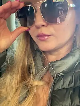 Lady  Maria online show from March 11, 2025, 1:45 pm