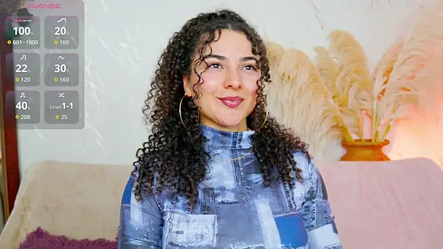 Snapshot of merida_bell18 chatting on July 23, 2026, 11:44 pm merida bell18 online show from July 23, 2026, 11:44 pm