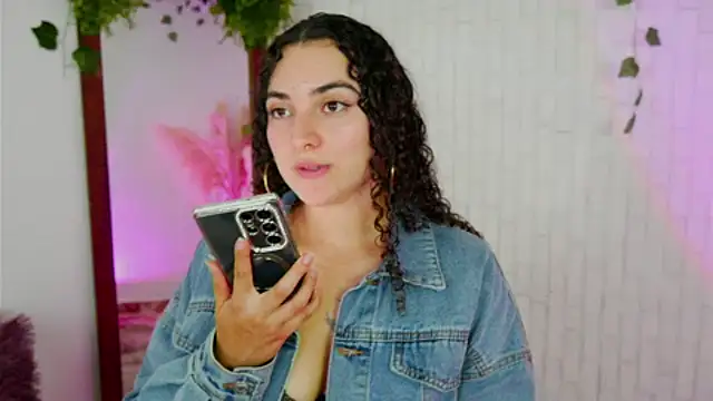 merida bell18 online show from September 27, 2025, 11:11 pm