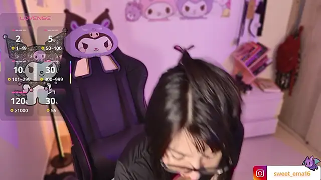 Snapshot of Loving_Ema_1 chatting on February 4, 2026, 6:25 pm Loving Ema 1 online show from February 4, 2026, 6:25 pm