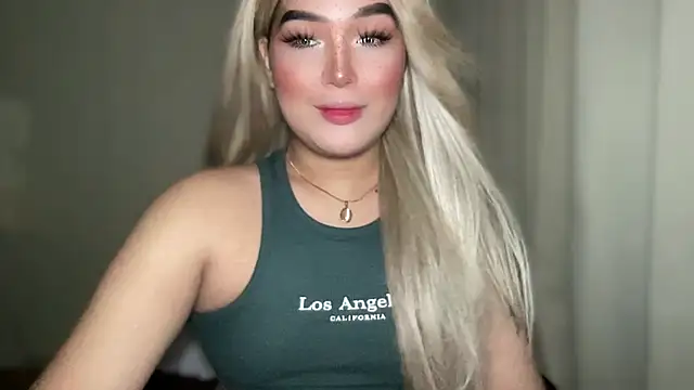 MissCataleyaxxx online show from March 13, 2025, 1:32 am