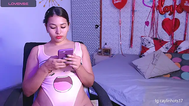 caylinhot7 online show from February 18, 2025, 4:58 am