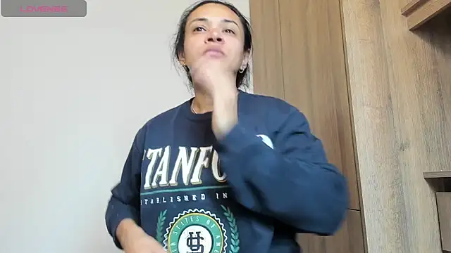 Snapshot of Bessie32 chatting on March 14, 2025, 10:50 am Bessie32 online show from March 14, 2025, 10:50 am