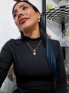 Doll Loren online show from May 31, 2026, 9:48 pm