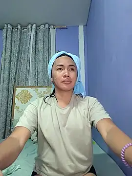 lady kim boner online show from May 17, 2026, 11:43 am