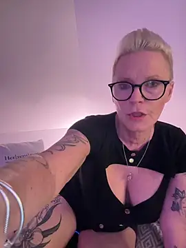 Snapshot of German_Milf chatting on March 11, 2025, 6:08 pm German Milf online show from March 11, 2025, 6:08 pm