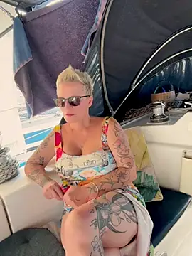 Snapshot of German_Milf chatting on September 27, 2025, 12:55 pm German Milf online show from September 27, 2025, 12:55 pm